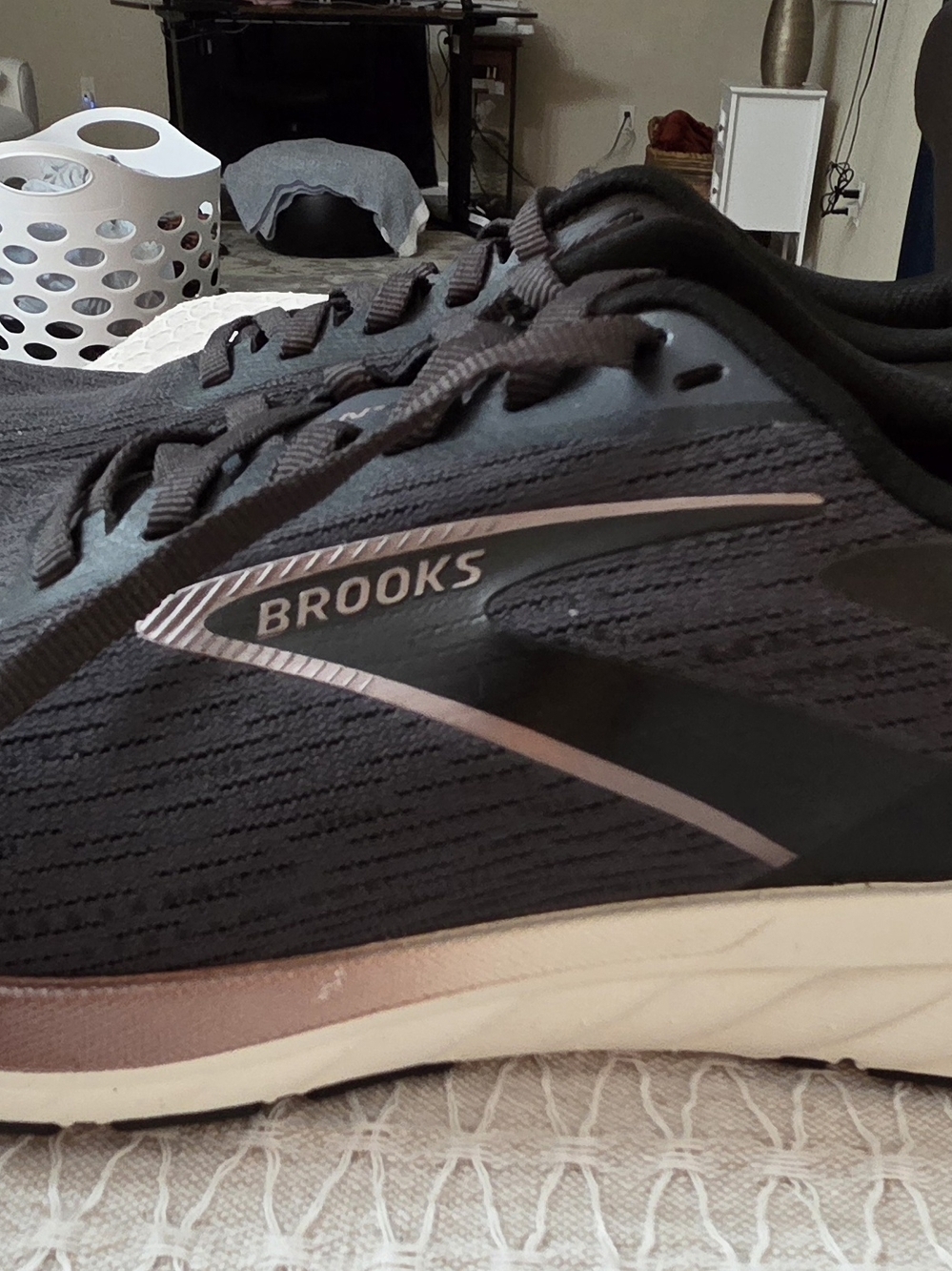 Brooks Women's Running Shoes - Size 8.5 - Worn Once